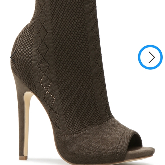 NWOT Anka Ankle Knit Booties In Black Heels - Picture 5 of 16